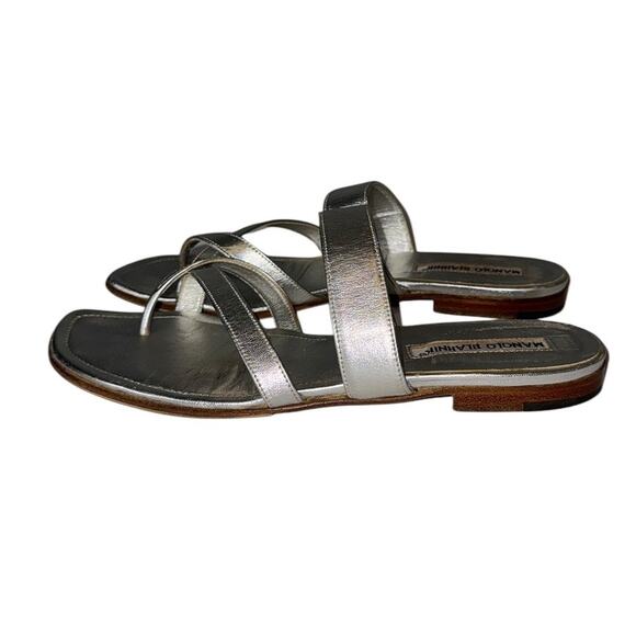 Manolo Blahnik Susa Silver Leather Flat Strappy Thong Sandal Size 37.5 - Picture 8 of 16